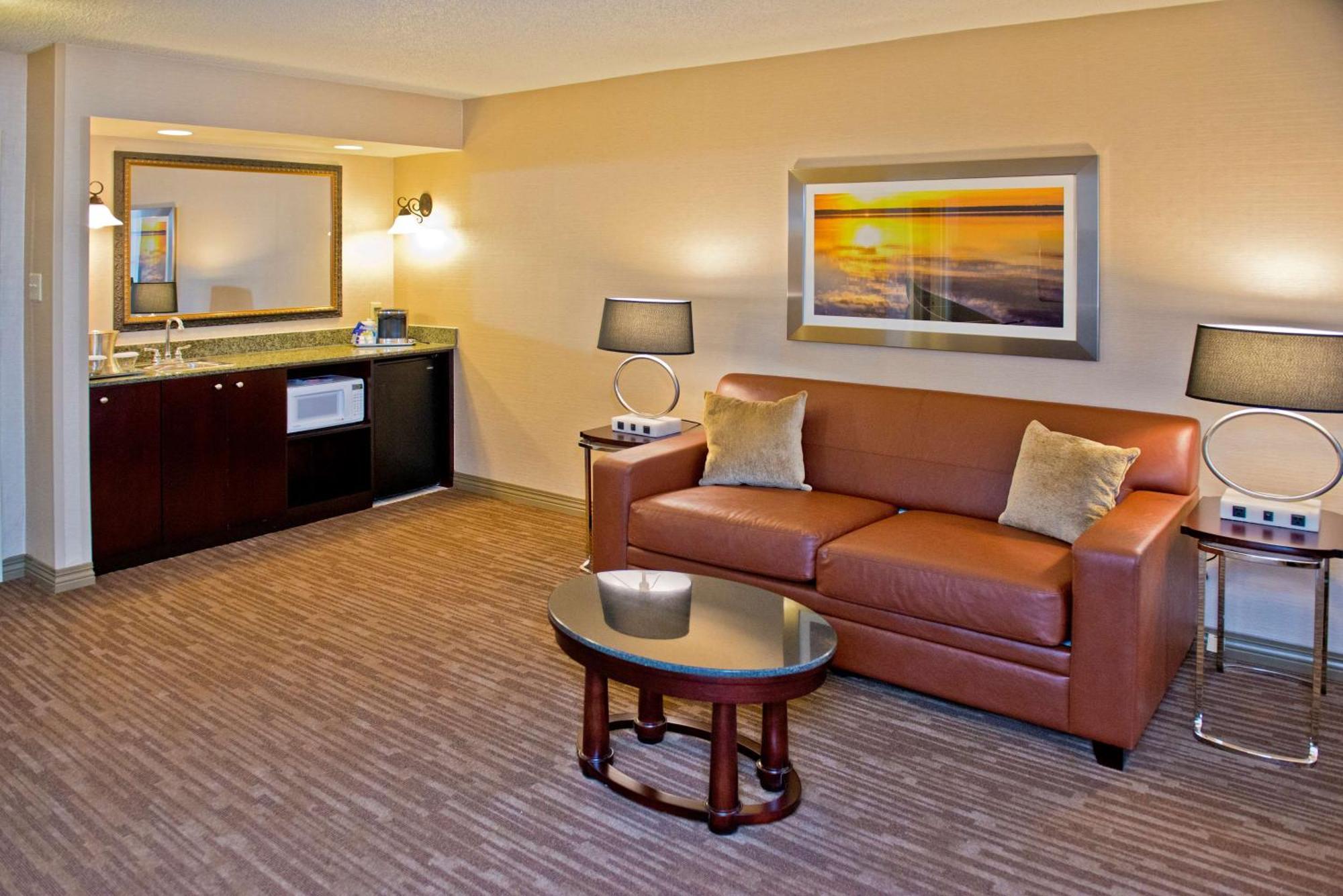 Doubletree By Hilton Raleigh Durham Airport At Research Triangle Park酒店 外观 照片